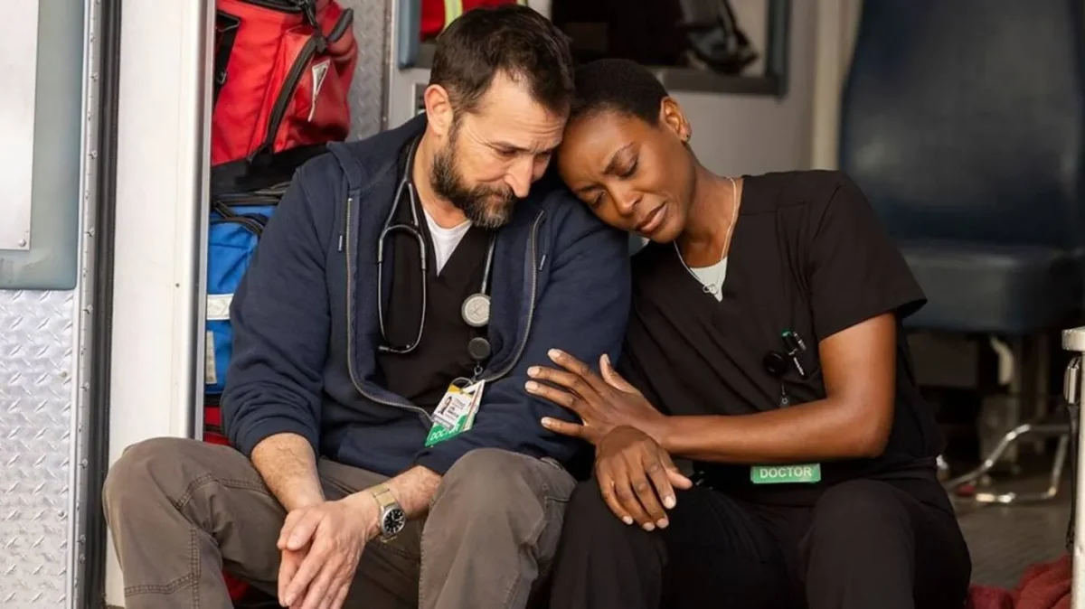 Actors Noah Wyle and Tracy Ifeachor in 'The Pitt"